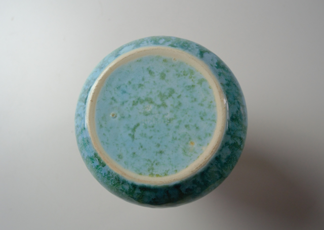 Discover our range of vintage Ruskin Art Pottery, featuring the stunning 1932 Crystalline Vase! Shop now and add a touch of elegance to your home decor.