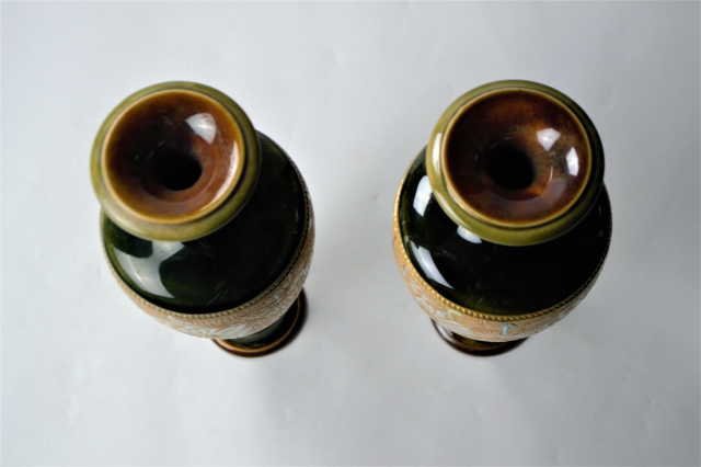 Получите эксклюзивный Royal Doulton Lambeth, подписанный Розиной Браун. Лимитированное издание - всего 2500 в мире! Закажите сейчас!