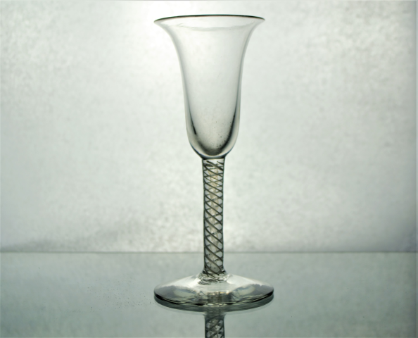 Discover our range of 18th-century bell bowl opaque twist drinking glasses. Shop now for this rare 1750-60 piece, 15cm in size, in excellent condition!