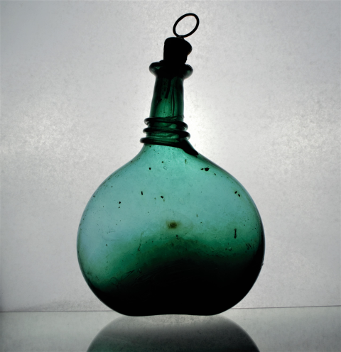 Explore our exquisite collection of 18th century Type III Persian Camel Flasks. Dive in to appreciate its distinct lip-shape and superb condition. Shop now!