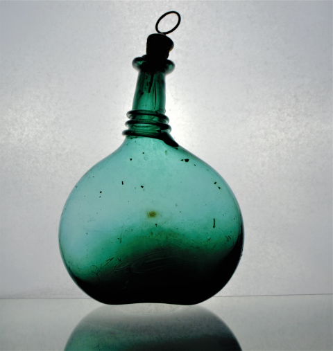 Explore our exquisite collection of 18th century Type III Persian Camel Flasks. Dive in to appreciate its distinct lip-shape and superb condition. Shop now!