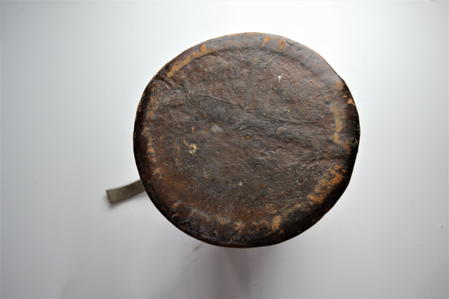 Discover our range of antique military memorabilia, featuring an early 20th-century leather cordite carrier. Act now to add a piece of history to your collection!