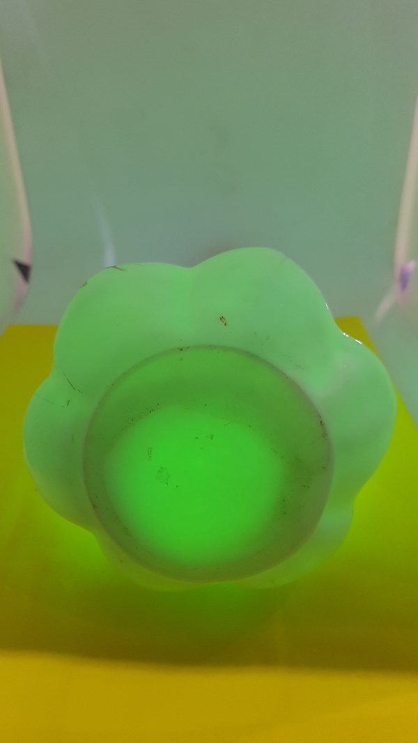 Discover our collection of 19th century Uranium overlay vases. Circa 1890, 14cm high, in good condition. Shop now for such unique antique pieces!