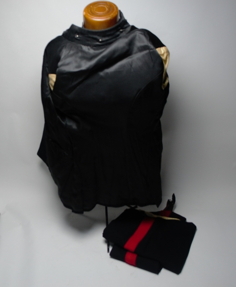 Explore our collection of authentic 1945 Royal Artillery Captain's Dress Tunic and Trousers, complete with a 1821 Pattern Royal Artillery sword. Uncover military history. Shop now.