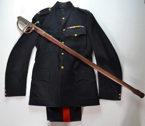 Explore our collection of authentic 1945 Royal Artillery Captain's Dress Tunic and Trousers, complete with a 1821 Pattern Royal Artillery sword. Uncover military history. Shop now.