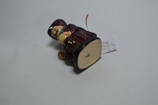 Discover our exquisite range of Falstaff Doulton toby jugs! Handcrafted, unique designs that enhance any collection. Shop now & add charm to your space.