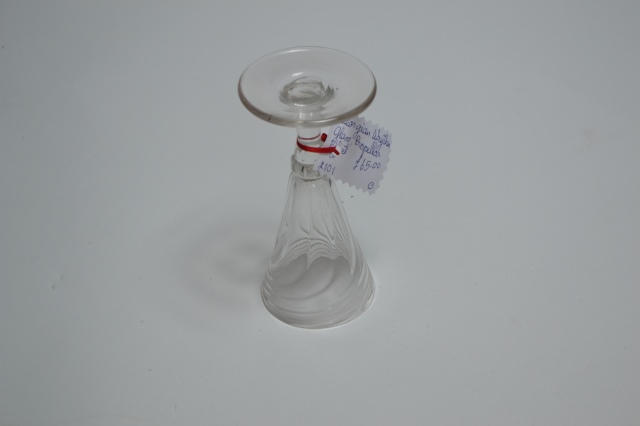 Discover our unique collection of Georgian wrythen glass with a stunning 15cm propellor effect. Start adding elegance to your home decor now!