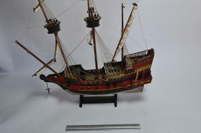 Explore our collection of Gold Hind ship models. Premium quality guarantee. Order your finely crafted replica today and immerse in maritime history!