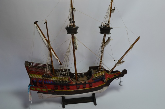 Explore our collection of Gold Hind ship models. Premium quality guarantee. Order your finely crafted replica today and immerse in maritime history!