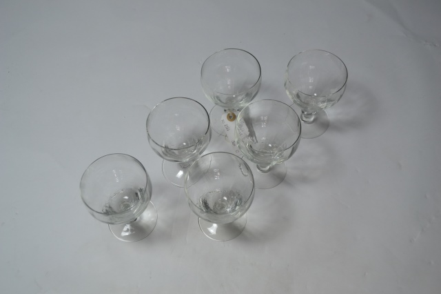 Discover our elegant set of six Georgian style rummers. Crafted with precision, these items define luxury. Browse now to elevate your dining experience!