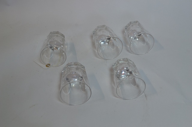 Discover our range of elegant five tumbler glasses. Perfect for any occasion, our collection boasts unique designs and top-notch quality. Shop now and elevate your table setting.