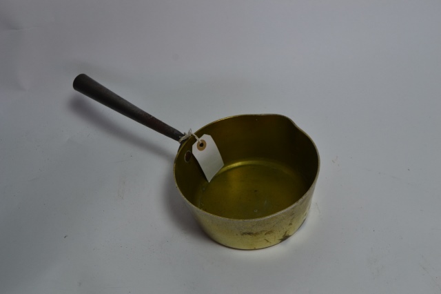 Discover our range of durable 18cm brass pans. Ideal for home or professional use with long-lasting quality. Shop now for the best kitchenware deals!