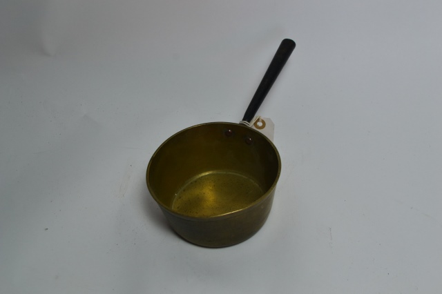 Explore our collection of small brass pans! With a convenient 15cm size, it's perfect for your cooking needs. Order now and get free shipping!