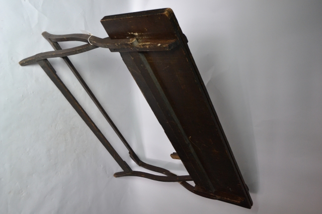 Discover our unique Edwardian campaign tables! Handcrafted, steeped in history, perfect for a classic touch to your decor. Shop now and add elegance to your home.