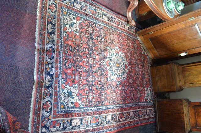 Discover our unique Persian hand made Malaya rug. Measuring 204cm x 153cm, it's a perfect statement piece for any room. Shop today and transform your space!