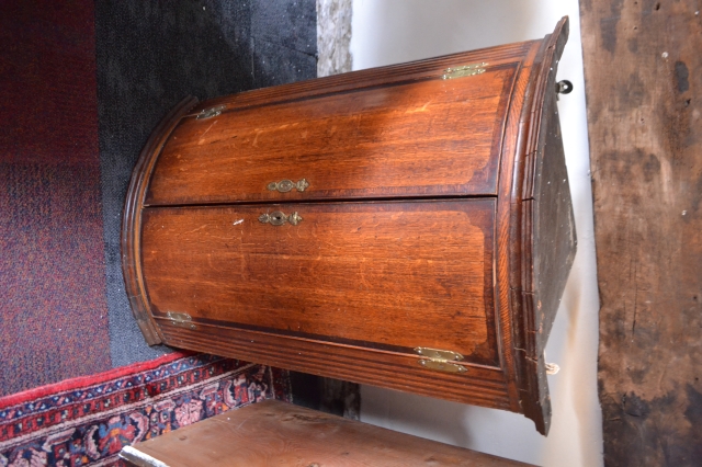 Discover our collection of 19th century bow fronted corner cupboards. Stands 100cm high. Ideal for any corner space. Shop now and upgrade your living space.