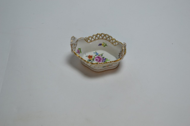 Discover our collection of authentic 19th century Dresden basket bowls. Hand-crafted and detailed, they're an antique lover’s dream. Shop now for unique pieces!