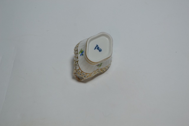 Discover our collection of authentic 19th century Dresden basket bowls. Hand-crafted and detailed, they're an antique lover’s dream. Shop now for unique pieces!