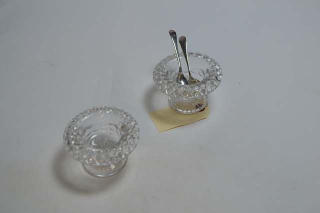 Discover our collection of antique Regency salt bowls! Made from the finest materials, these unique pieces add luxury to your dining. Start shopping now for these sought-after items!