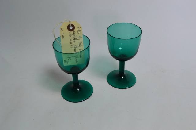 Discover our stunning collection of Georgian green wine glasses. Handcrafted and perfect for any occasion. Shop now to find your unique piece!