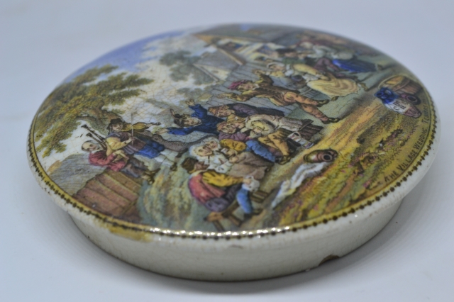 Discover our stunning range of 'The Village Wedding' Prattware items. Top-grade, intricately designed. Browse now and add charm to your collection. Use Village15 for a 15% discount.