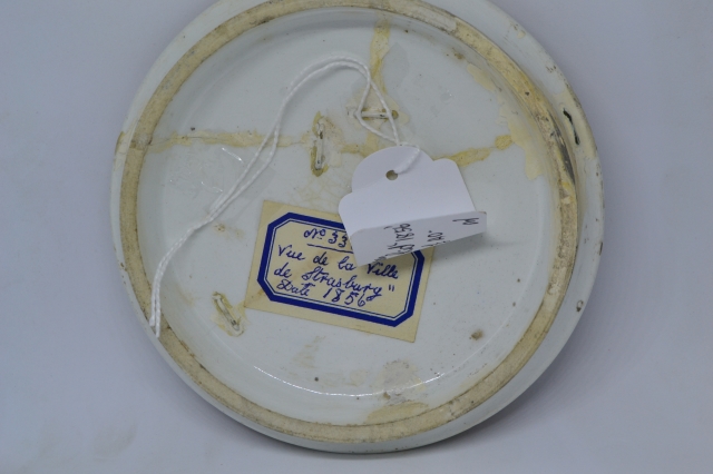 Explore our Strasborg View Prattware lid, a top pick in our antique collection. Know its unique specifications. Shop now and add a touch of elegance to your home.