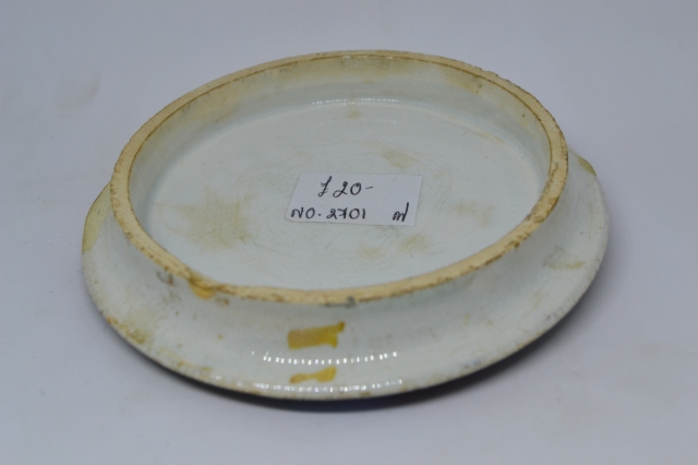 Explore Uncle Toby's Prattware lids - antique treasures with exquisite design. Detailed specifications available. Order now to add this piece of history to your collection!