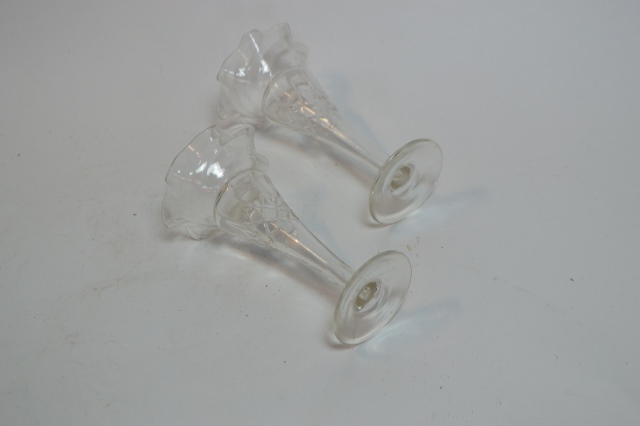 Explore our diverse collection of exquisite vases. Each piece handcrafted to perfection. Buy now to elevate your home decor with our stunning range!