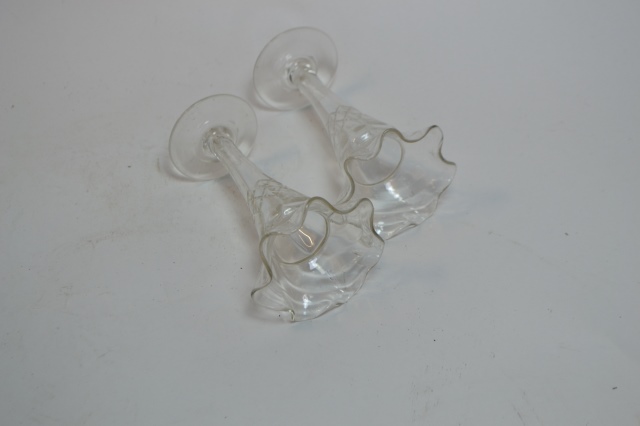 Explore our diverse collection of exquisite vases. Each piece handcrafted to perfection. Buy now to elevate your home decor with our stunning range!