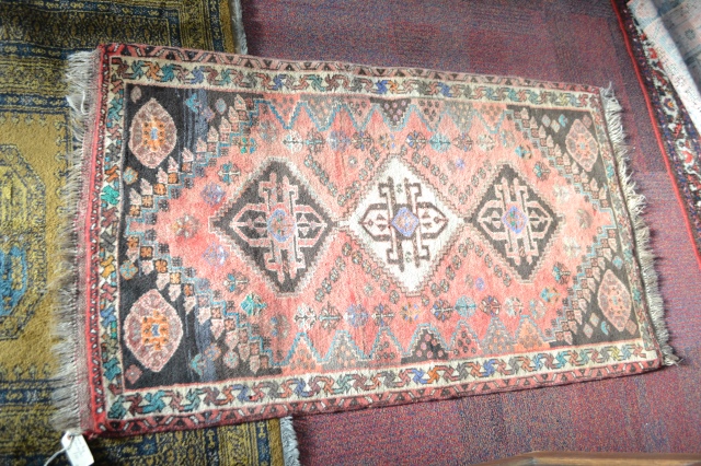 Discover our range of authentic Persian rugs. Measuring 140cm x 80cm, our rugs are perfect for any space. Shop now for the finest rugs!