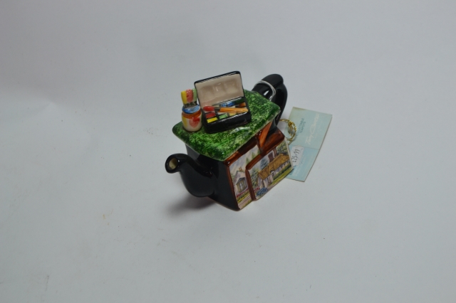 Discover our breathtaking Tony Carter Tea Pot collection. Shop now to enjoy exceptional design and unmatched style. Don't miss exclusive offers!