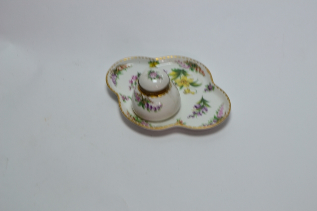 Explore our 19th century Swansea pottery inkwell. Uniquely designed, ideal for collectors! Browse now, add a vintage touch to your collection. Don't miss out!