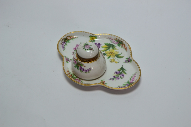 Explore our 19th century Swansea pottery inkwell. Uniquely designed, ideal for collectors! Browse now, add a vintage touch to your collection. Don't miss out!