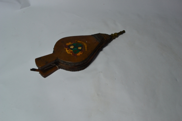 Explore Bear and Forebear's unique range of 19th century bellows. Witness the finer details and specifications. Act now and add history to your collection!