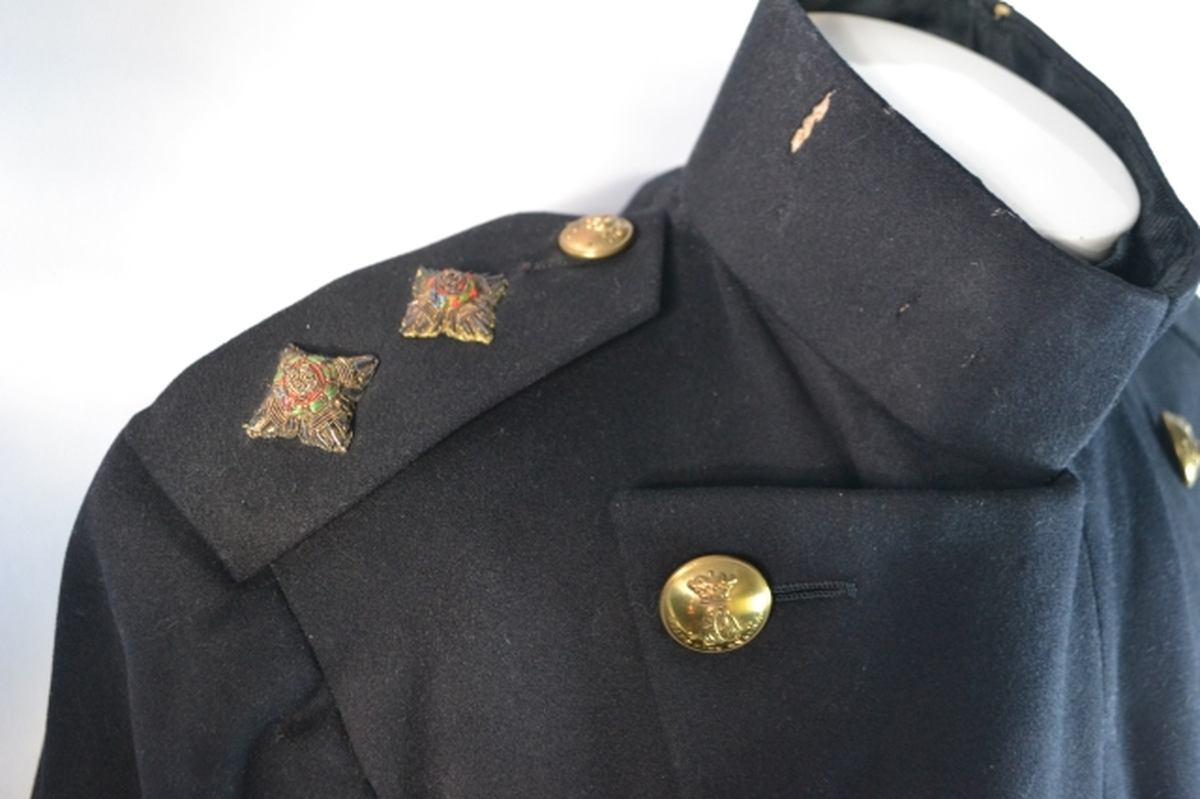 Discover our exquisite range of double-breasted, dark blue melton cloth uniforms by Jones & Co. Crafted with exceptional detail, now named to Lieutenant B H Goodhart. Shop now to add history to your collection!