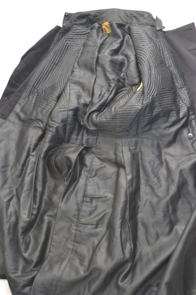 Discover our exquisite range of double-breasted, dark blue melton cloth uniforms by Jones & Co. Crafted with exceptional detail, now named to Lieutenant B H Goodhart. Shop now to add history to your collection!