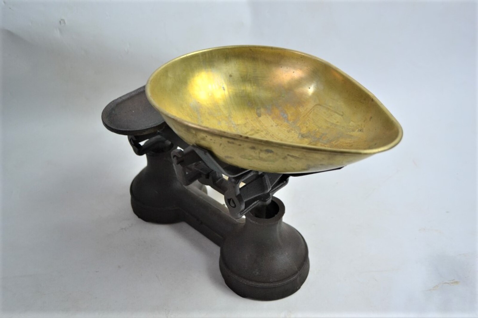 A Pair Of Vintage Kitchen Scales With Brass Pan