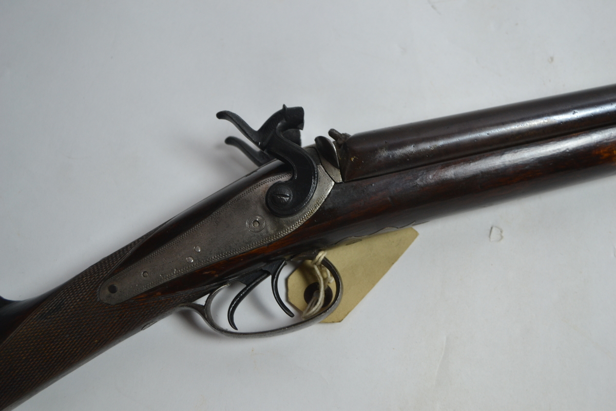 12 Gauge Smooth Bore Double Barrel Shotgun