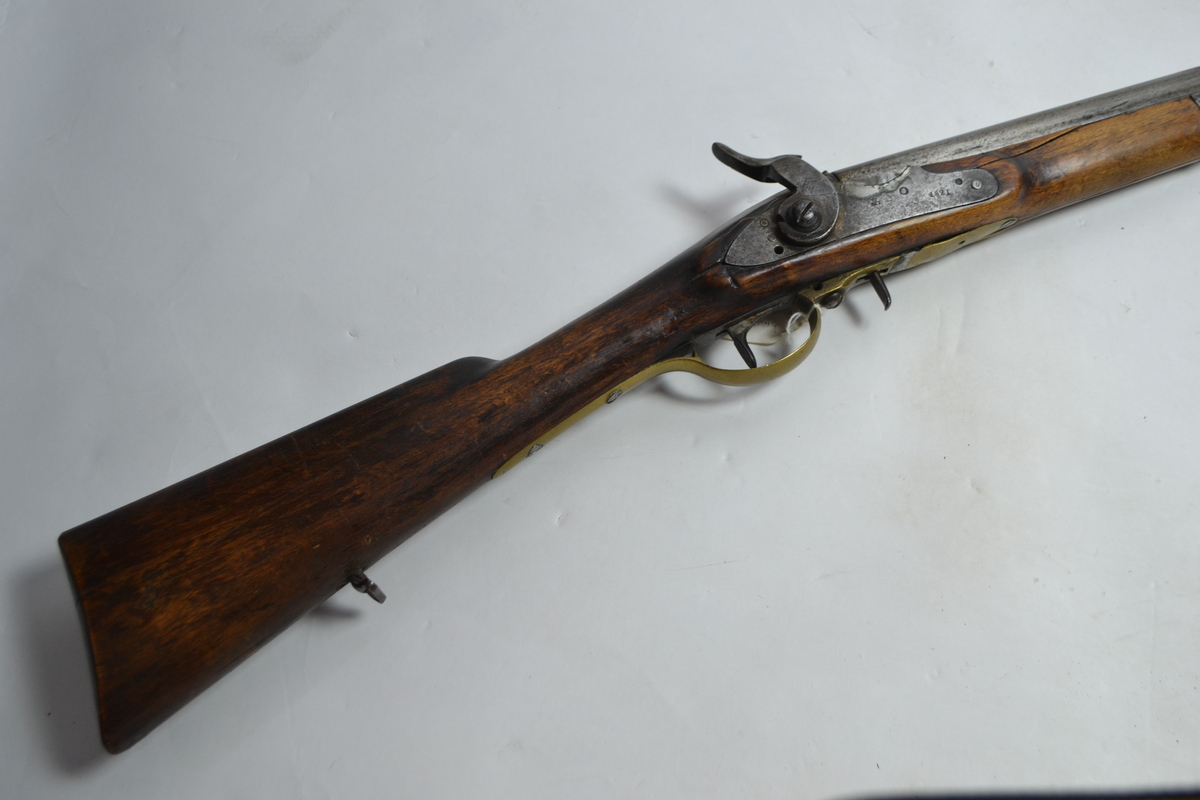 Discover our unique 12 bore breech loading shotgun, a rare 1821 transitional piece. Shop now for this obsolete calibre, license-free item in good working condition!