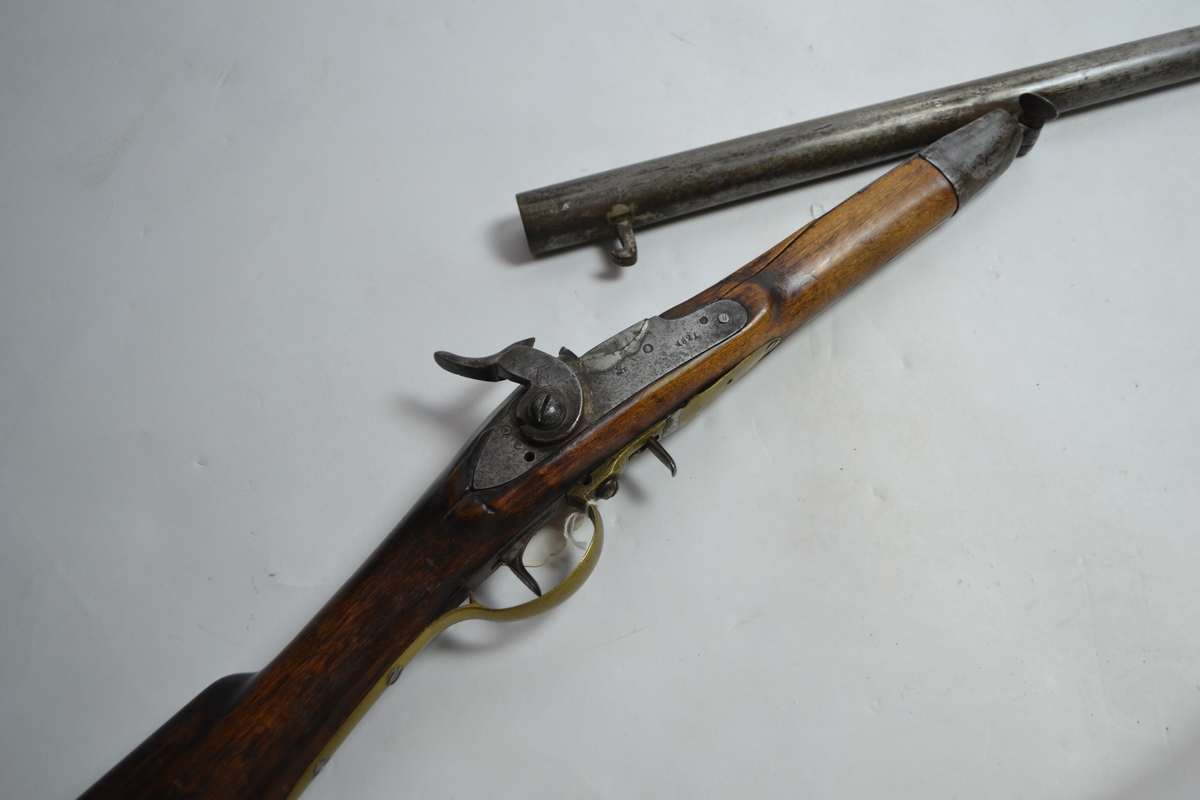 Discover our unique 12 bore breech loading shotgun, a rare 1821 transitional piece. Shop now for this obsolete calibre, license-free item in good working condition!