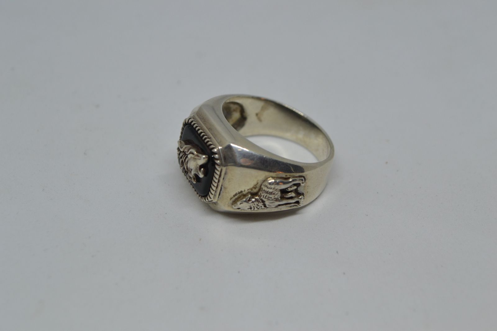 Silver Ring with Onyx and Wild Boar.