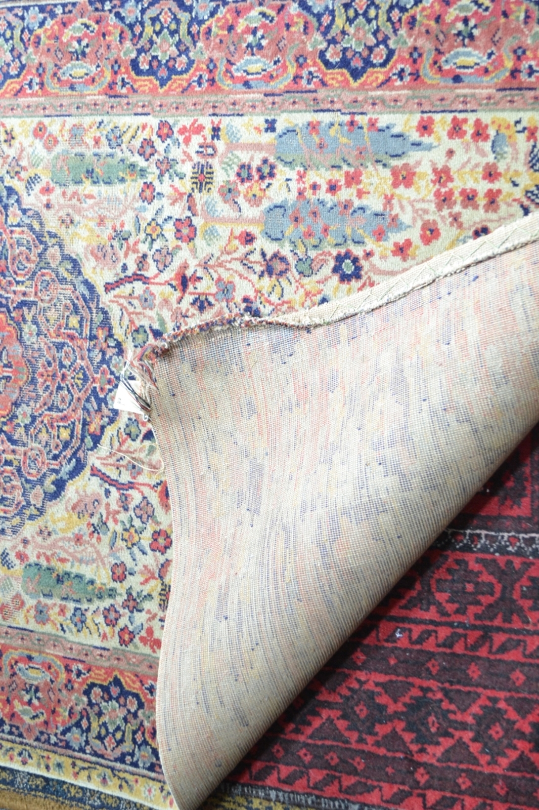 Discover our range of Saruk style Middle Eastern rugs! Measuring 183x94cms to perfectly fit your space. Shop now and transform your home decor into a cozy oasis!