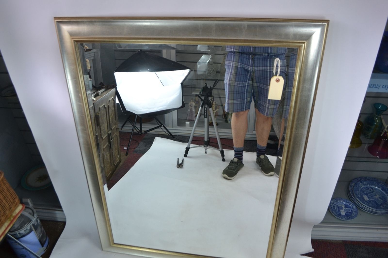 Discover our luxurious gilt-framed, bevelled edge mirrors. Measuring 115x94 cms, it's the perfect statement piece for any room. Shop now!