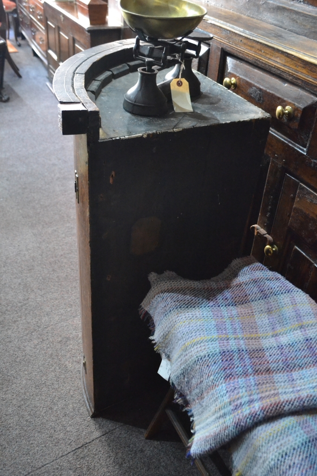 Georgian rounded front mahogany corner cupboard