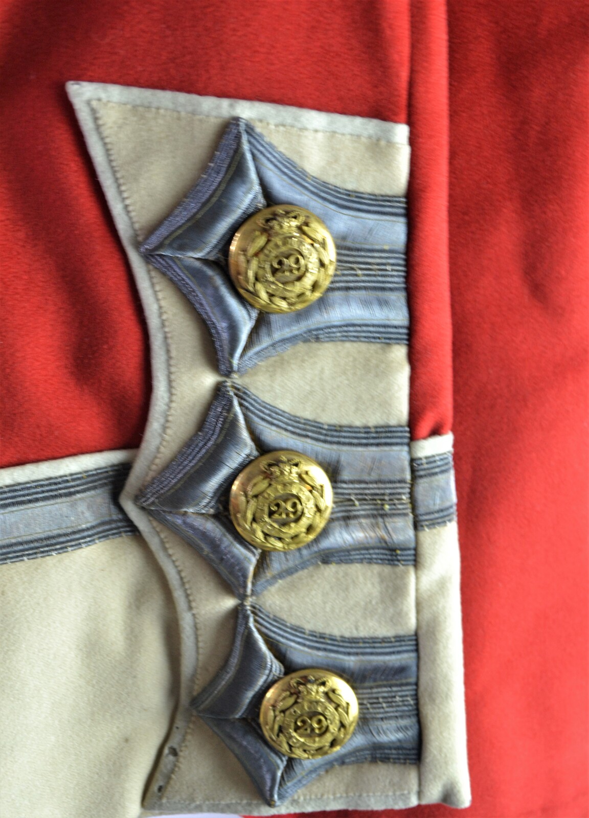 Explore our collection of rare military history, including the exceptional 29th Bombay Native Infantry officer's tunic. Dating from 1856-60, it's a piece of history. Discover it today!