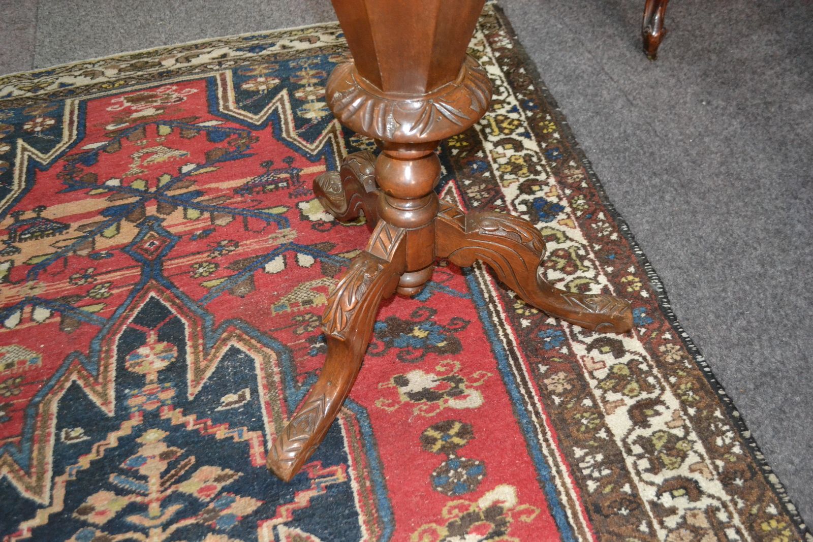 Discover our range of 19th century marquetry inlaid sewing tables. Featuring a chequer board top and unique tripod feet, measuring 75cm x 43cm in diameter. Shop now to add this vintage beauty to your collection.