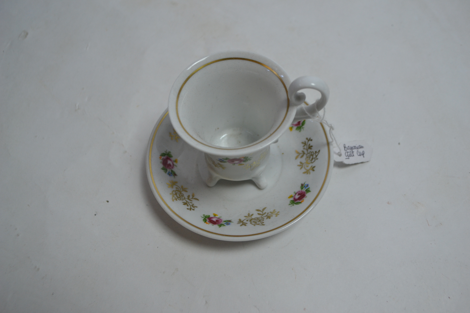 Experience the excellence of our Bavarian Gilt Cups! Expertly crafted, unique designs. Buy now to add elegance to your dining! Search using Bavarian Gilt Cups.