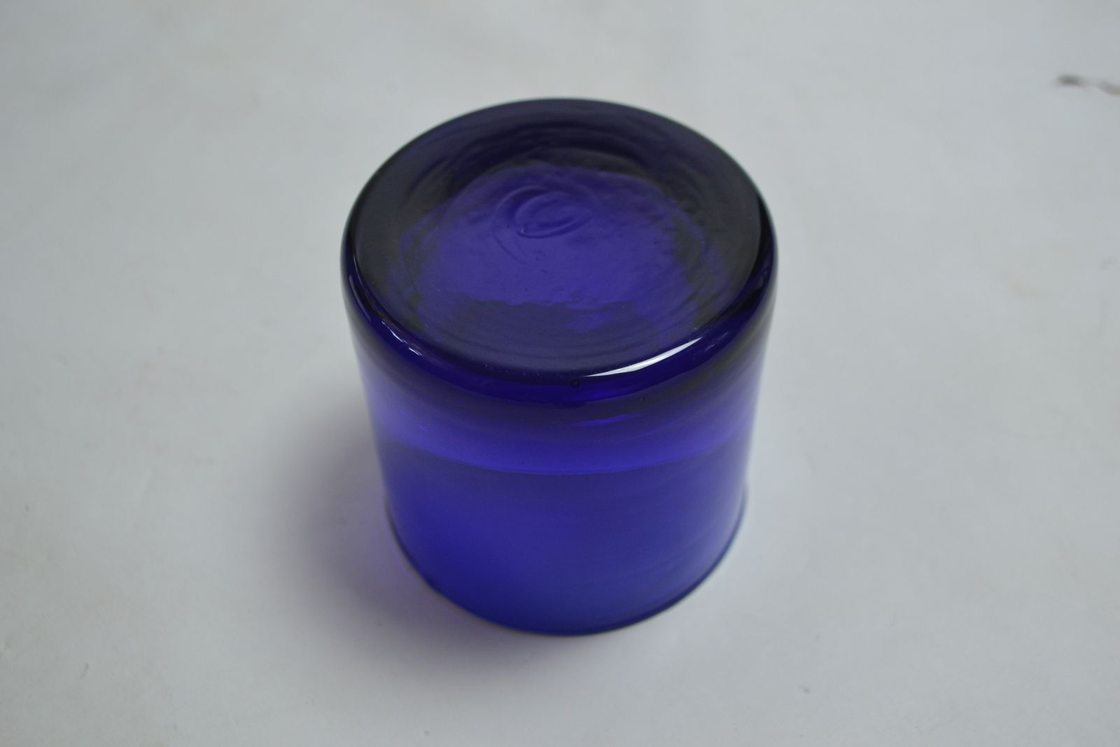 Discover our range of 20th Century Bristol Blue Tumblers. Expertly crafted to perfection. Shop now to experience timeless elegance and sophistication at your fingertips.