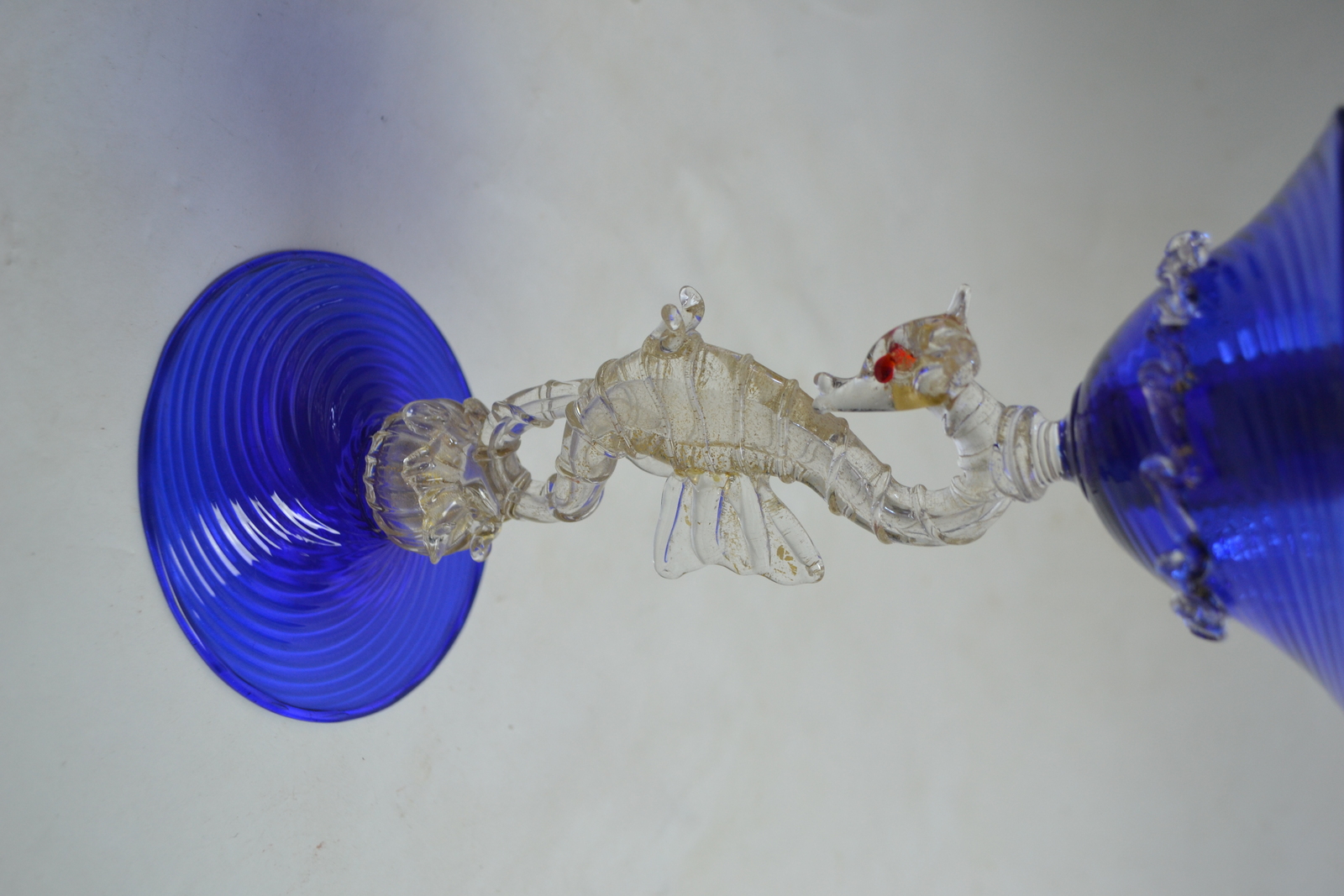 Discover our stunning Venetian glass candle holders by Murano. Expertly crafted, they add a touch of elegance to any decor. Shop now for the best selection!