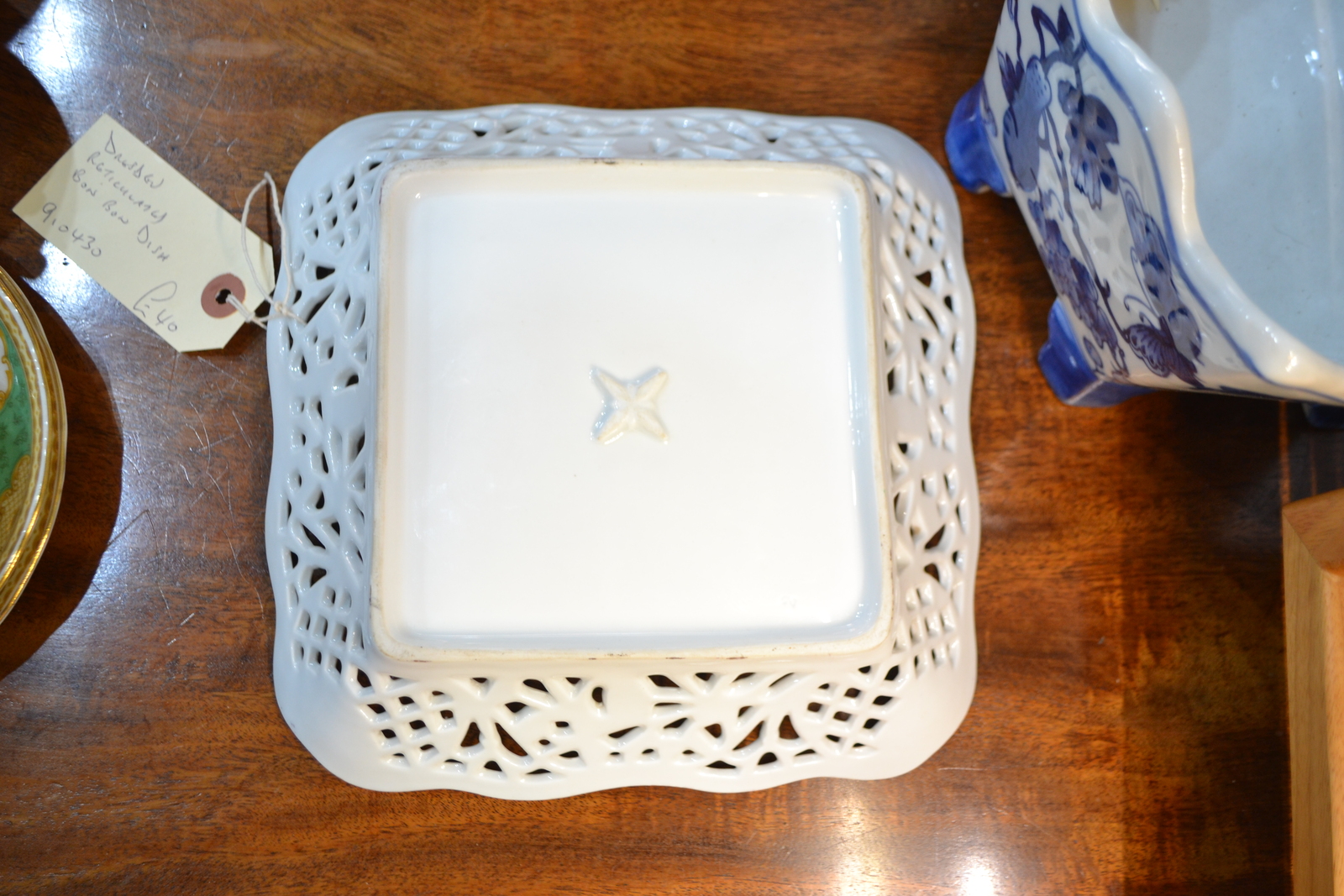 Explore Dresden Flowers' stunning range of 8inch Bon Bon dishes. Durable, stylish, and perfect for any occasion. Order yours today!